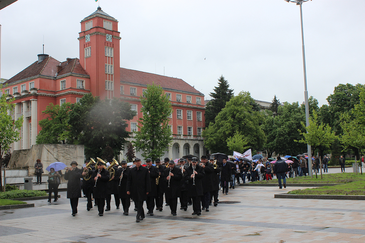 pametnik_danail_popov_pleven (2)