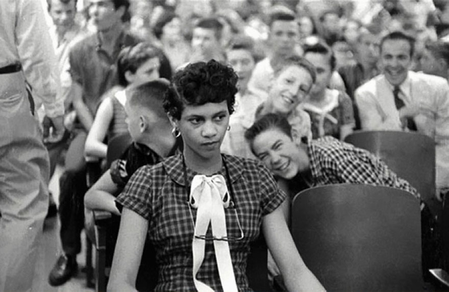 doris_kauts_chernokozho_momiche_v_kolezh_za_beli