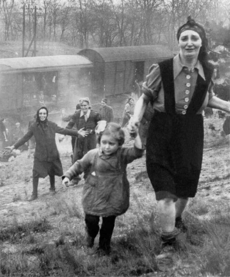 osvobodeni_evrei_ot_lagerite