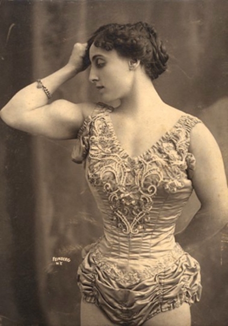 Вдъхновение за фитнес: бодибилдърки от 1900