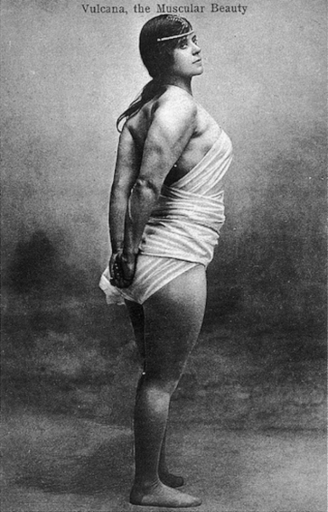 Вдъхновение за фитнес: бодибилдърки от 1900