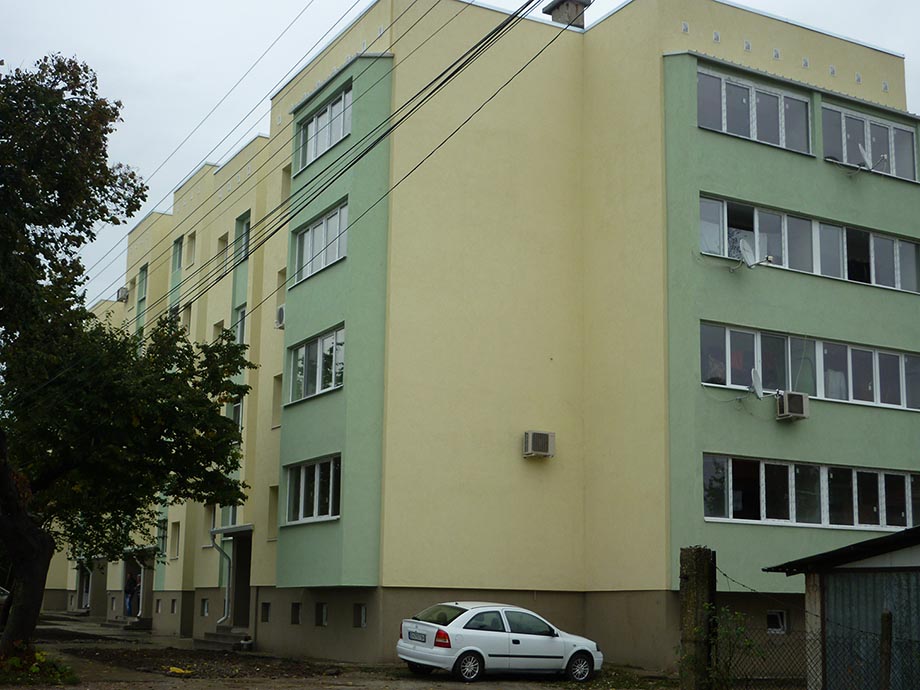 Откриват официално саниран блок в град Левски