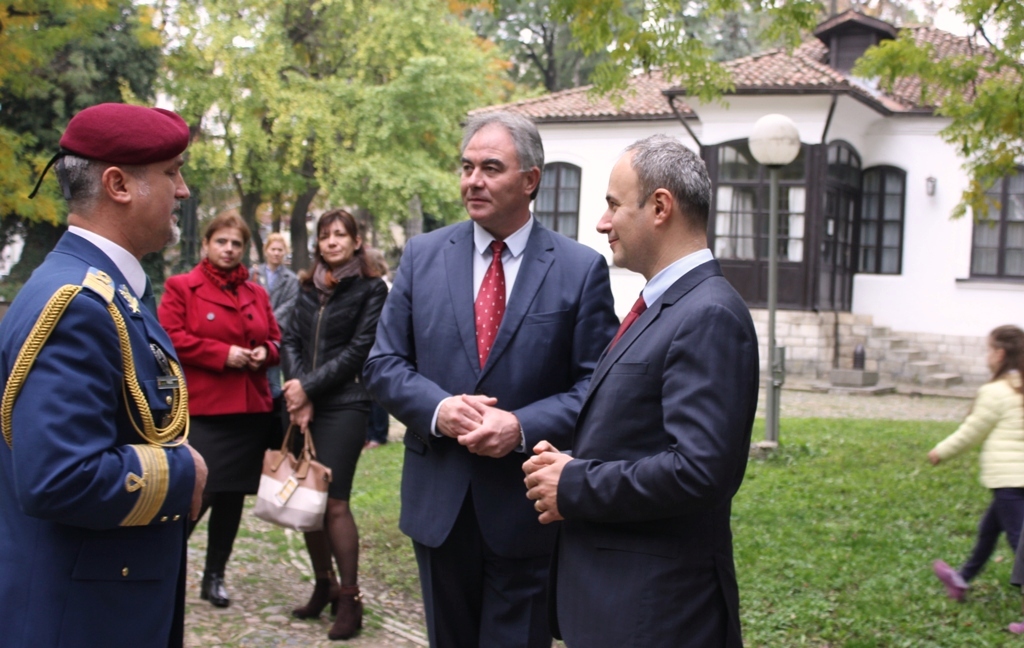 poseshtenie_rumanski_poslanik-6