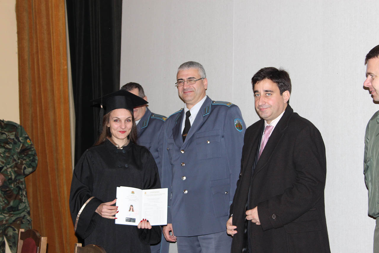 absulventi_otdel_aviatsionen-4