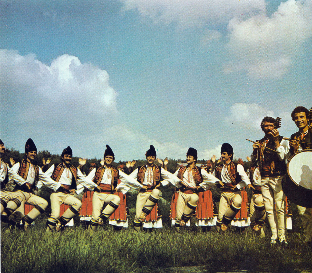 severnyashki_ansanbal_pleven_4