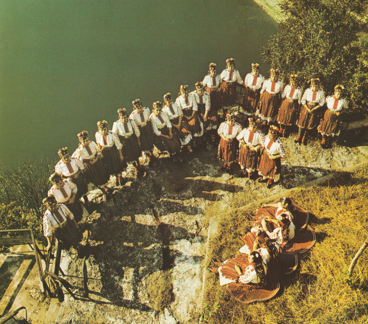 severnyashki_ansanbal_pleven_5