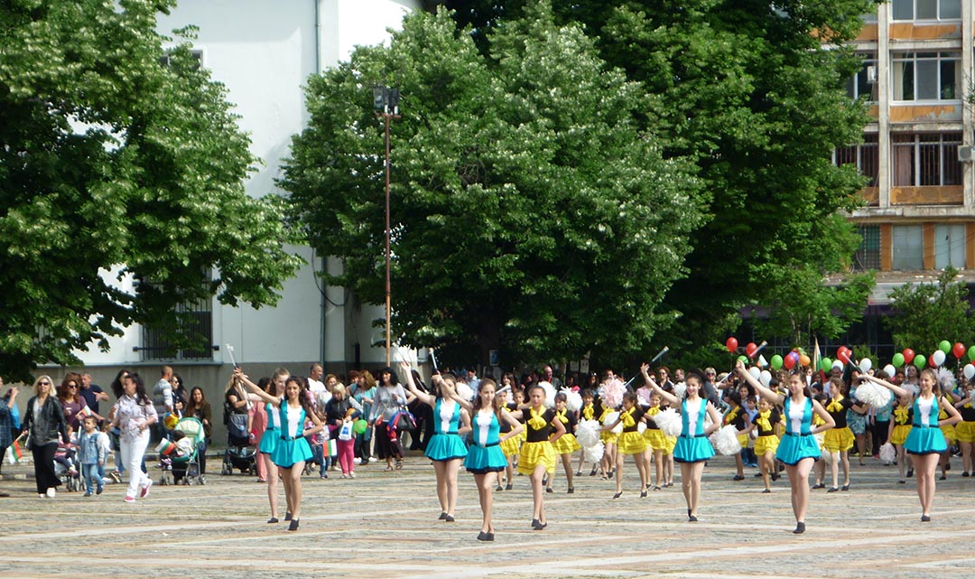 мажоретки