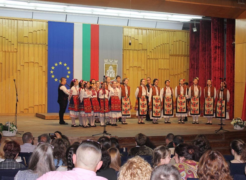24 май награди