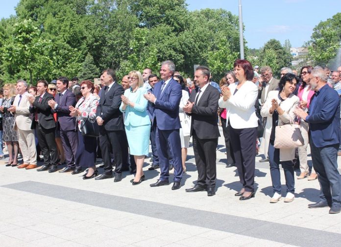 Общински съвет и гости депутати