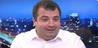 „Политическият Франкенщайн“ от Бургас: Създателят се извини, творението се п@сра