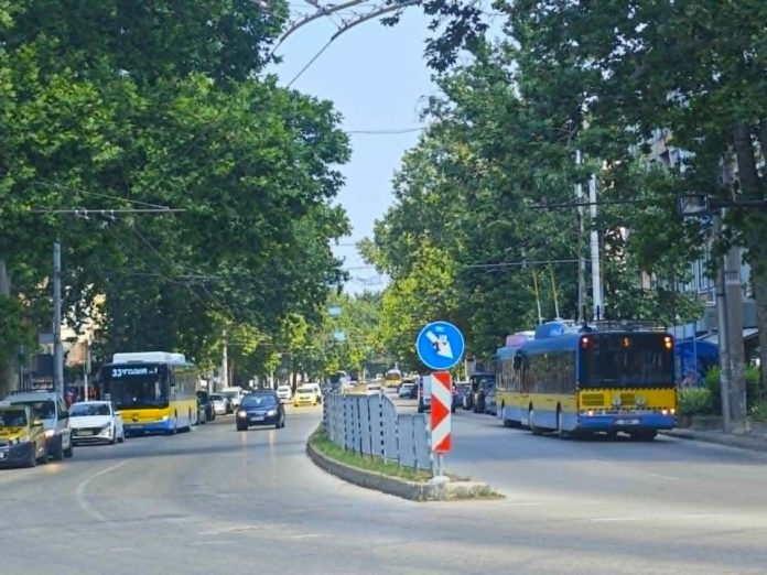 ПЛАЩАМЕ С БАНКОВА КАРТА ДИРЕКТНО В ТРОЛЕЙБУСИТЕ И ЕЛЕКТРОБУСИТЕ