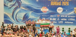 Мажоретен състав „Еуфория“ на подиума в Бургас
